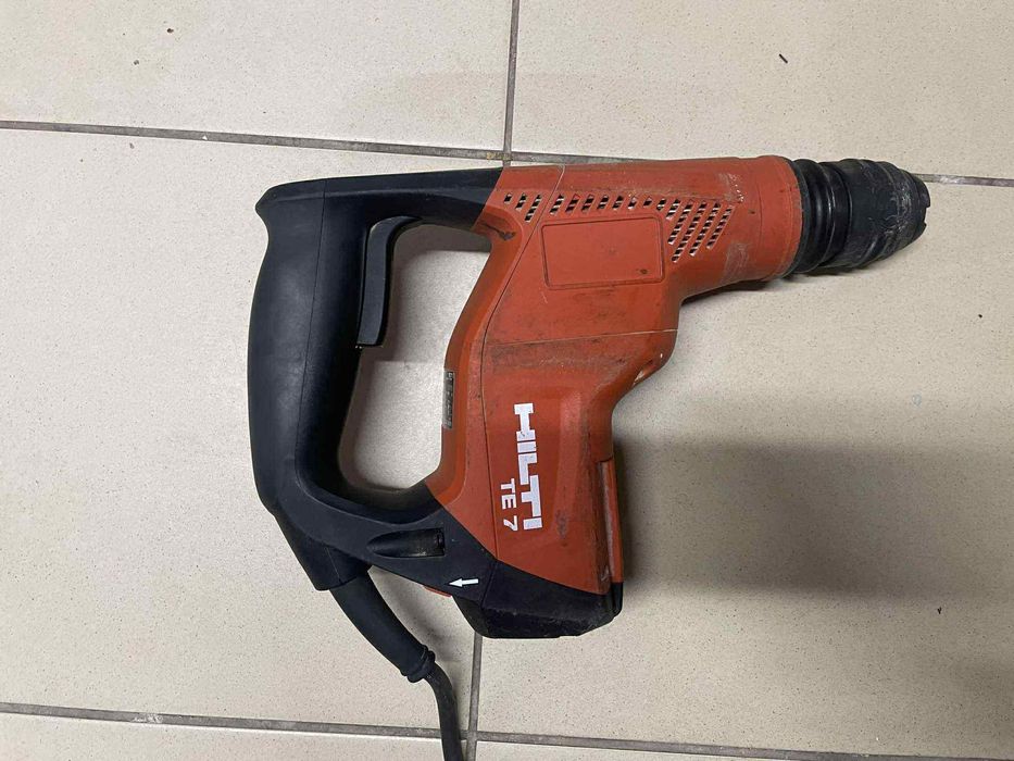 Młotowiertarka Młotowiertarka Hilti TE 7  2021r nie milwaukee Dewalt