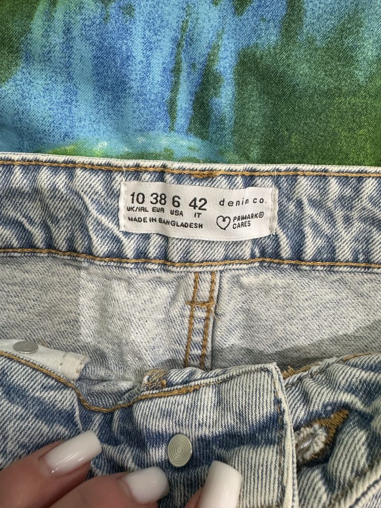 Продам джинсові шорти Primark