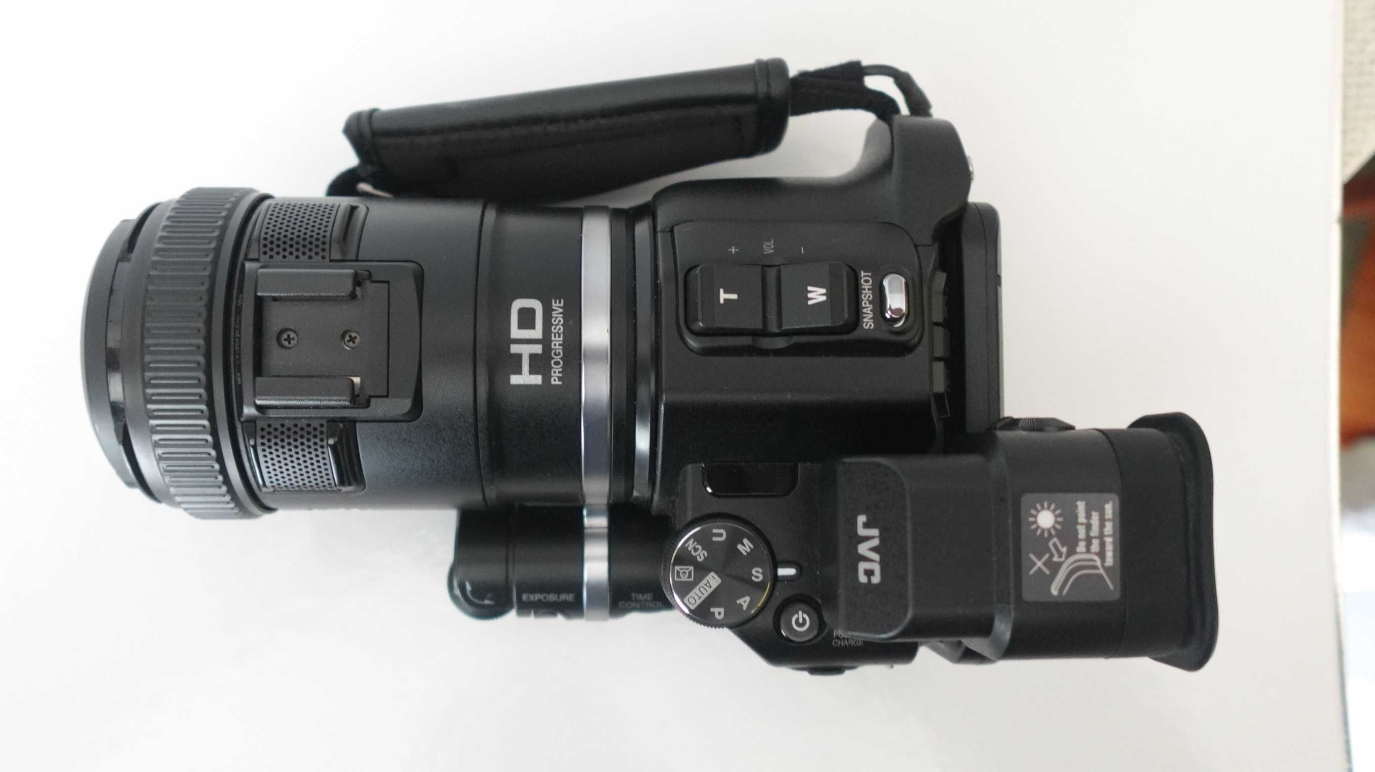 Kamera JVC w doskonałym stanie GC-PX100BE Full HD z mikrofonem zew.