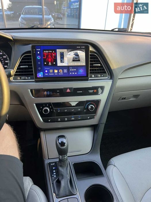 Авто Hyundai Sonata 2014