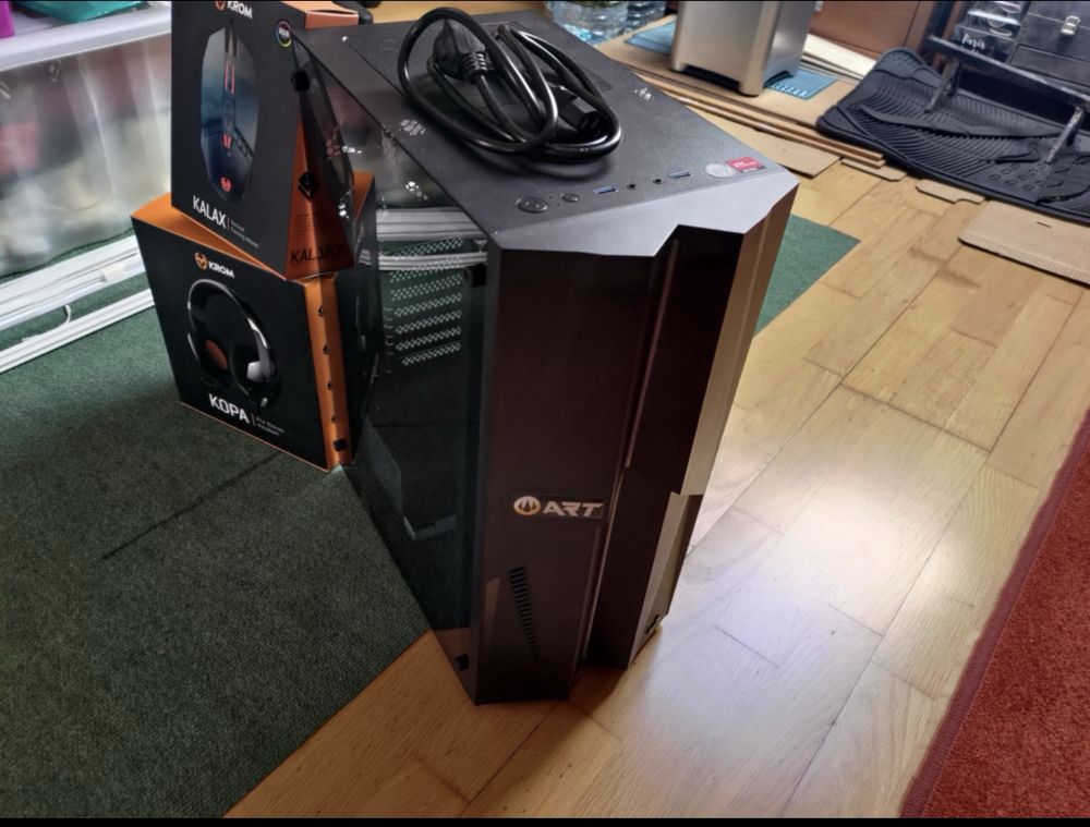PC Gaming Completo (AMD Ryzen 3 Pro 4350G com 256GB e 16GB RAM)