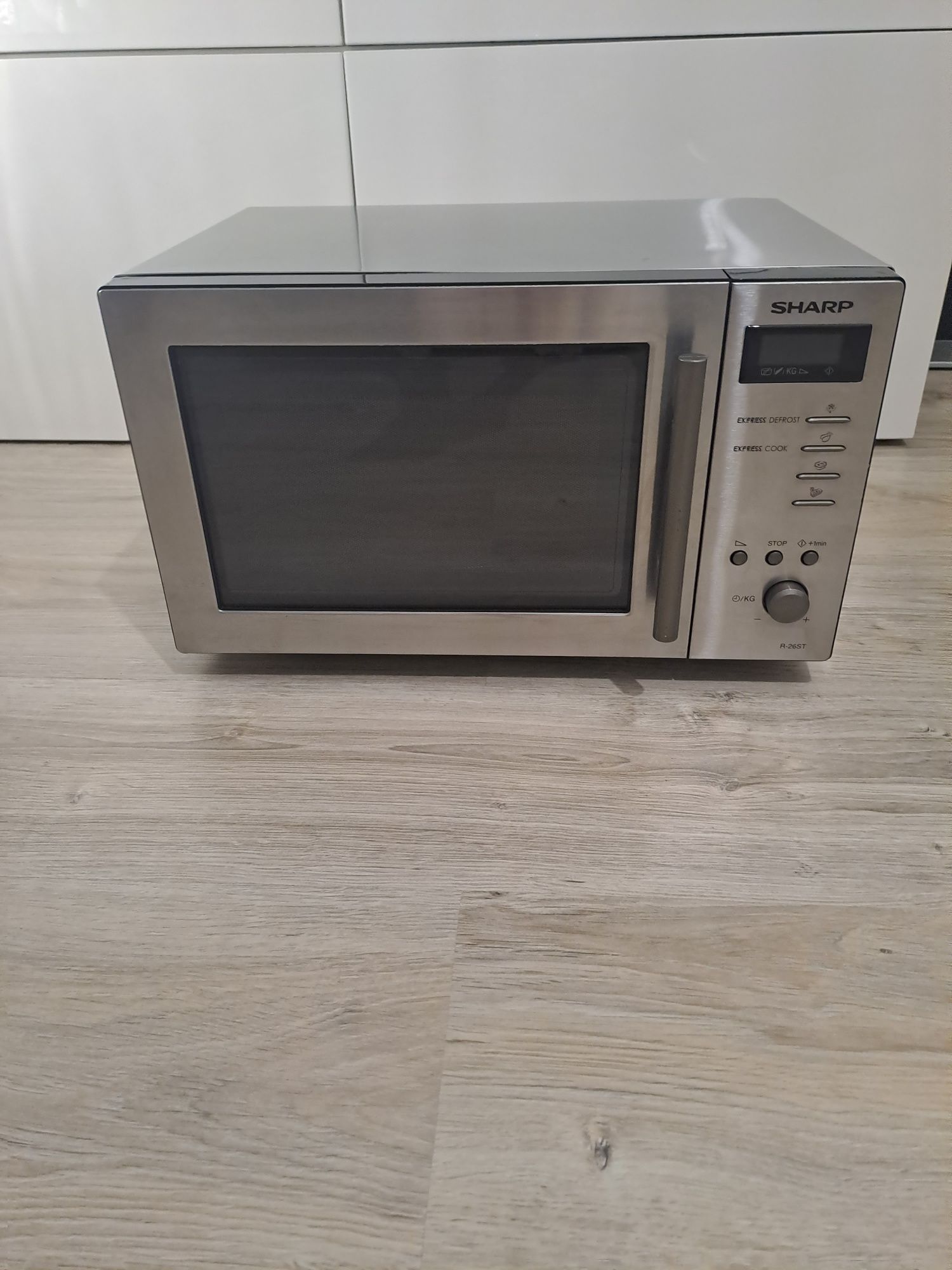 Sprzedam używaną microfalę Sharp
