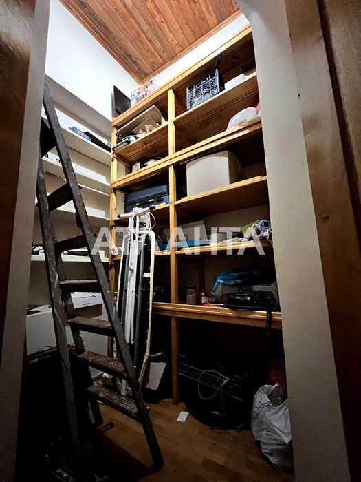 Большая 4-х комн. квартира в историческом центре города на ул. Пастера