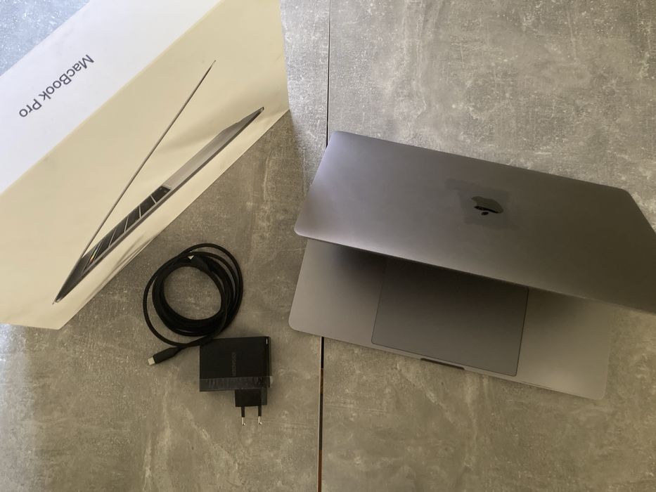MacBook Pro 15 / 2016 / 500 gb