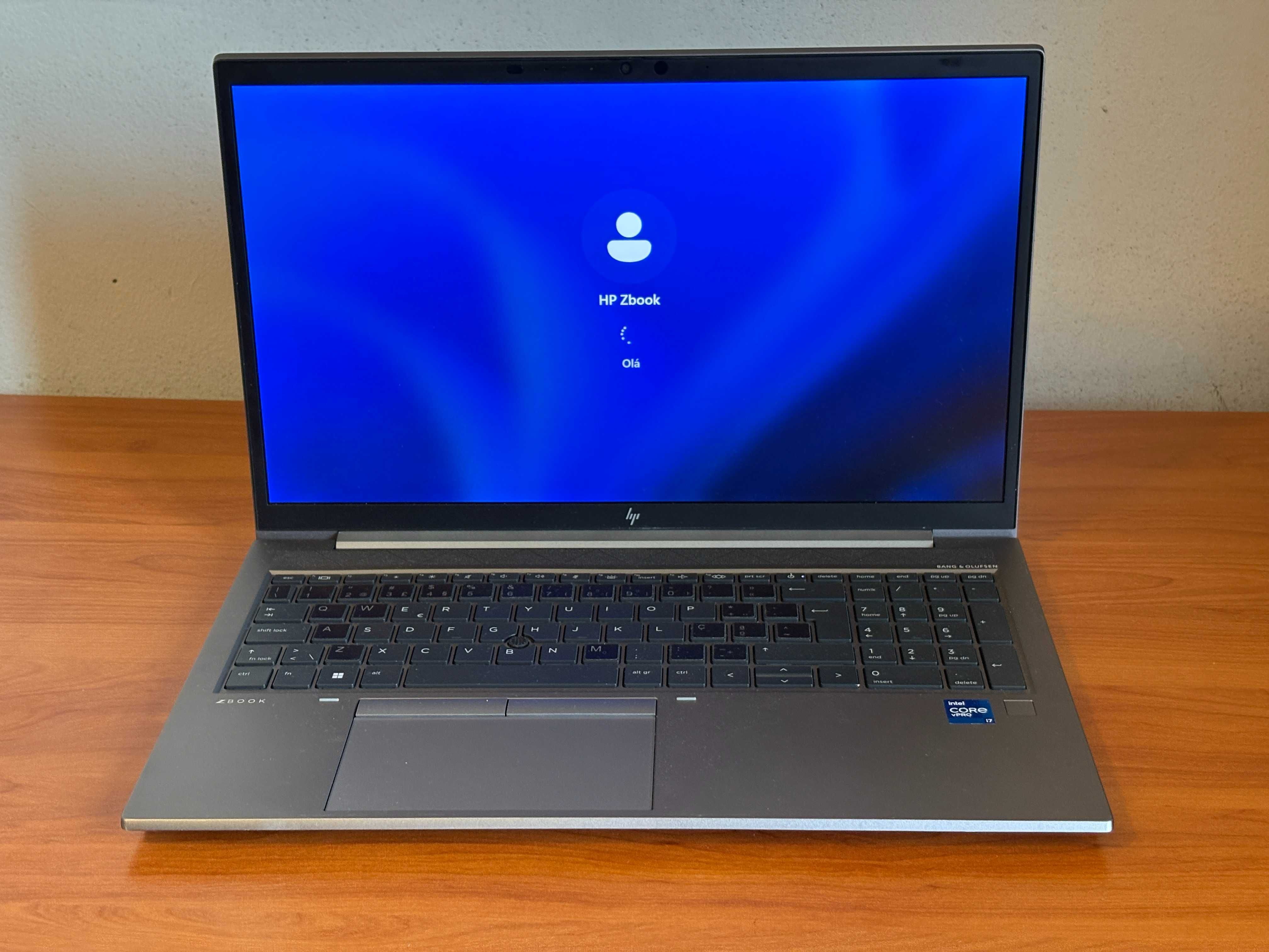 Hp ZBooK FireFly G8 i7-1185G7/ 32GB Ram/ 2 Gráficas