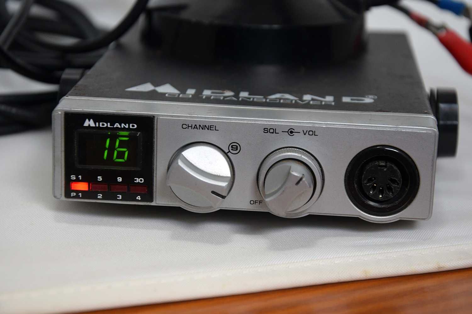 Radio CB Midland com antena