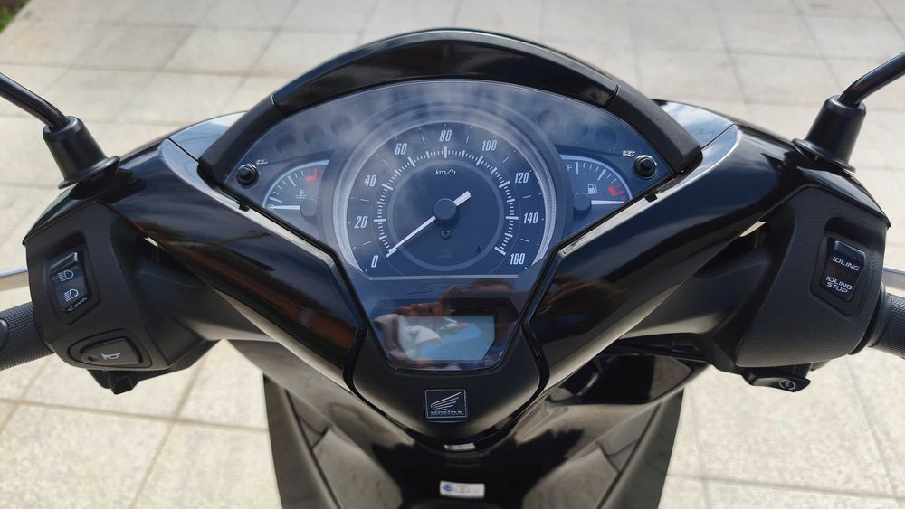 Scooter Honda SH 125i ABS TopBox SmartKey Full LED 3450km - como nova
