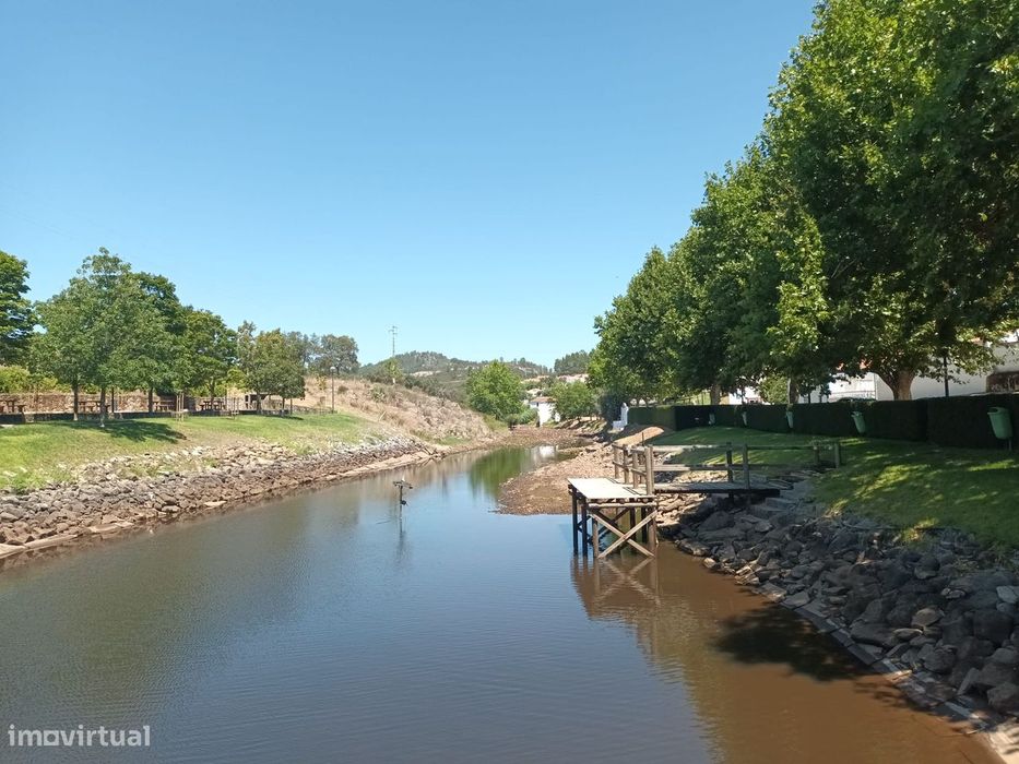 Moradia T2 nos Mosteiros