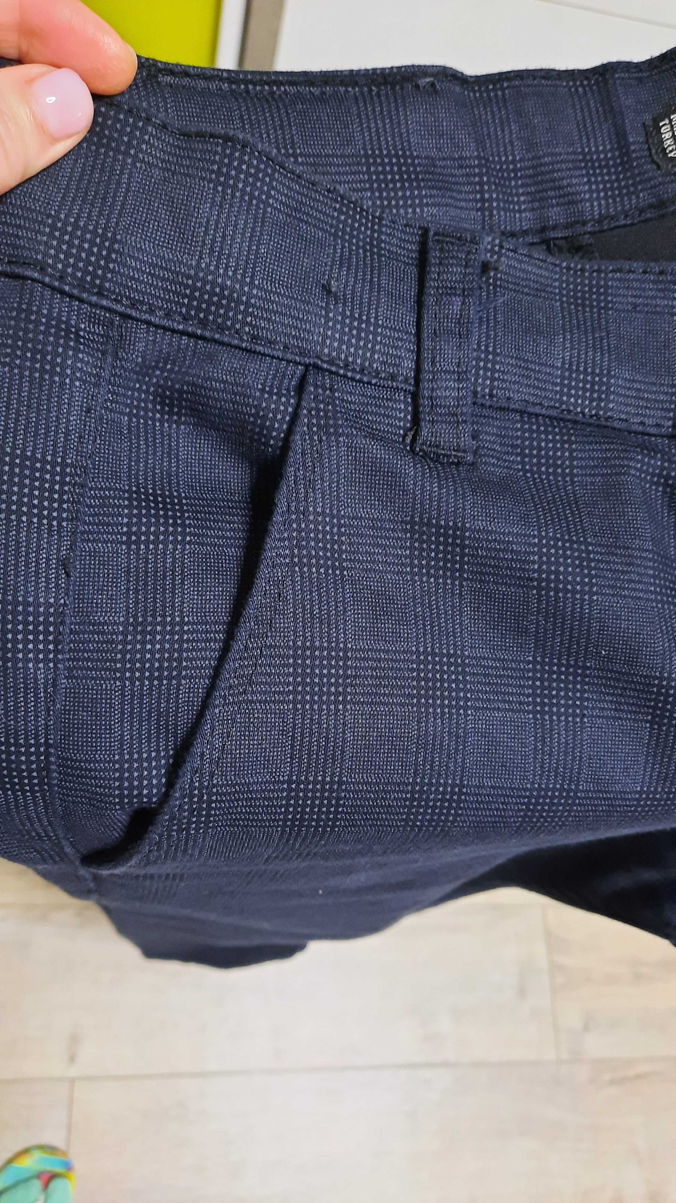 Продам в гарному стані осінньо -весняні штани Турція зріст 146-152