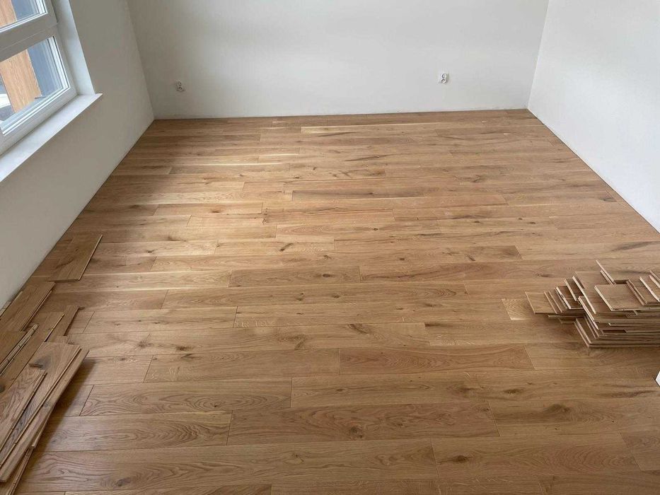 Deska podłogowa dębowa/jesionowa- lita/warstwowa