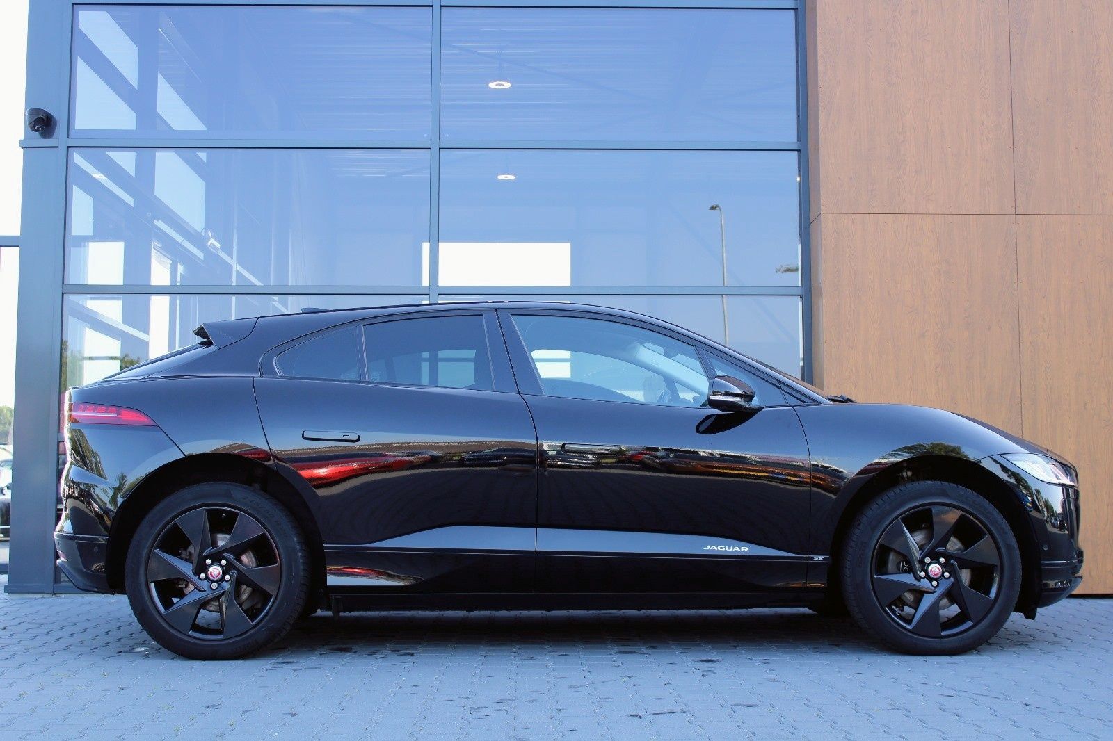 Jaguar ipace SE AWD ev400 versão SE black edition