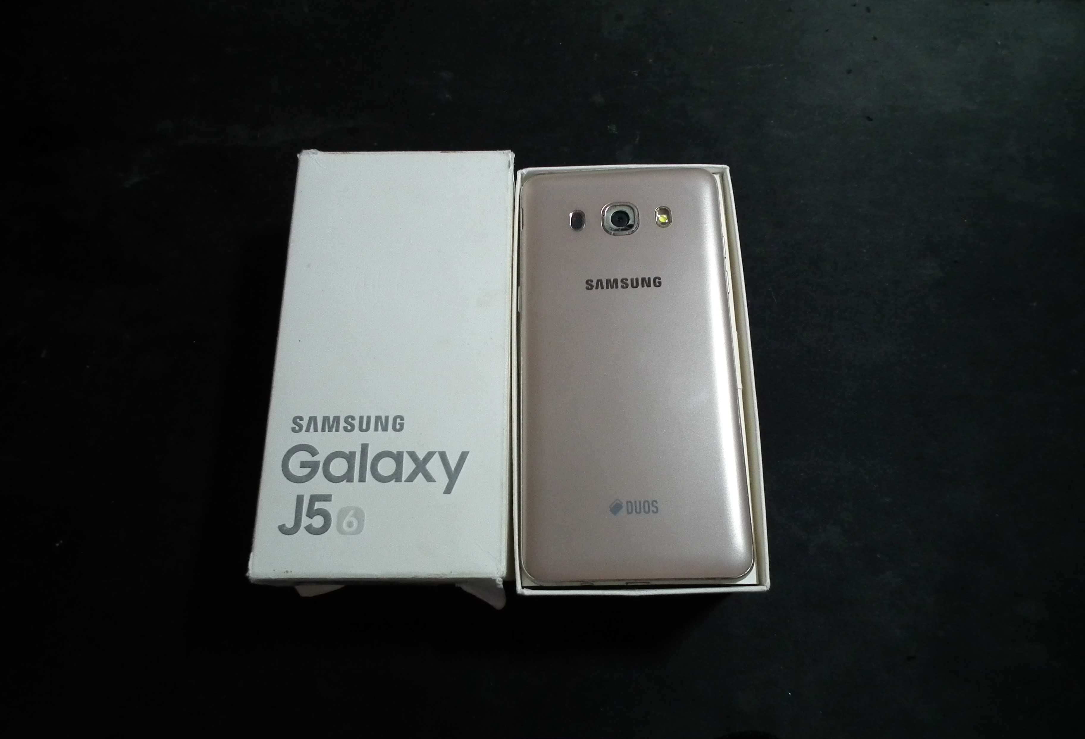 Telefon Samsung J5