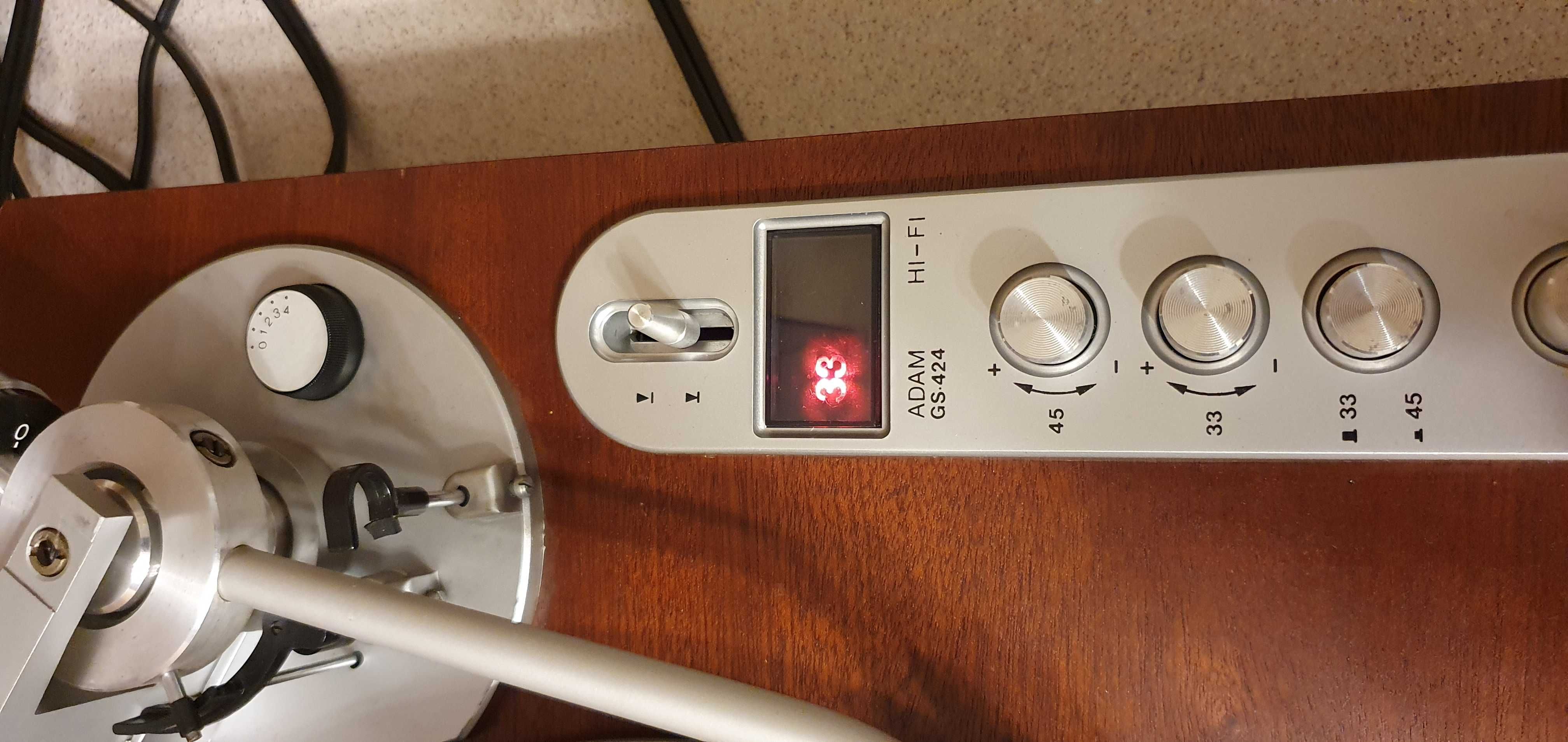 UNITRA ADAM GS424 stan bdb  po przeglądzie nowa igła