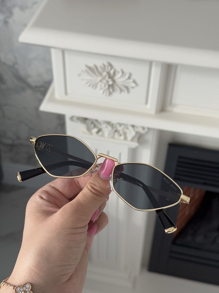 Солнцезащитные очки ромб miu miu полный комплект