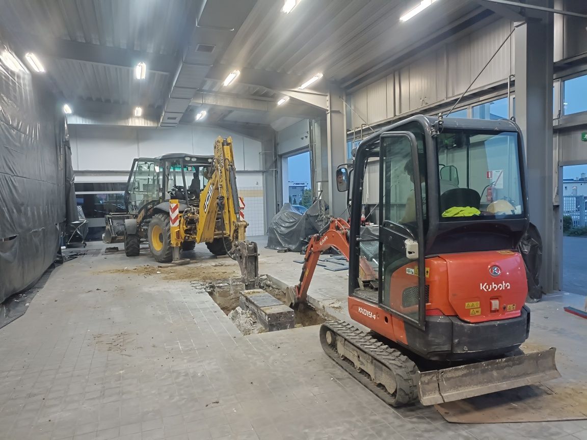 Usługi koparkami, transport, wyburzenia 

Koparko-ładowarkami JCB 3CX.