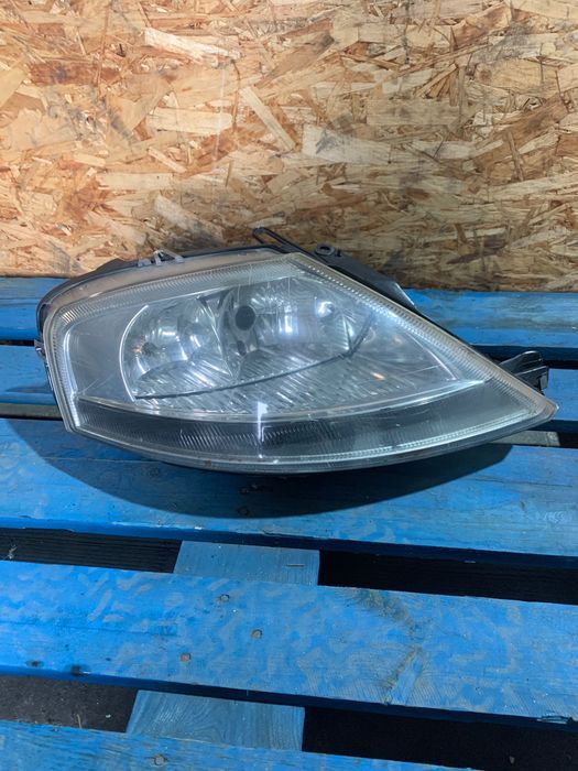 Farol Direito Citrôen C3