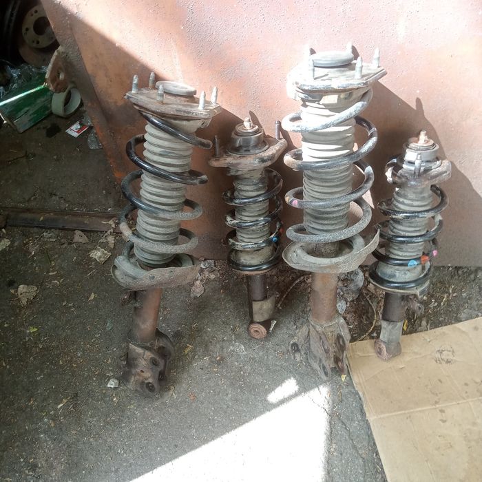 Амортизаторы Хонда срв 4 2013-2015