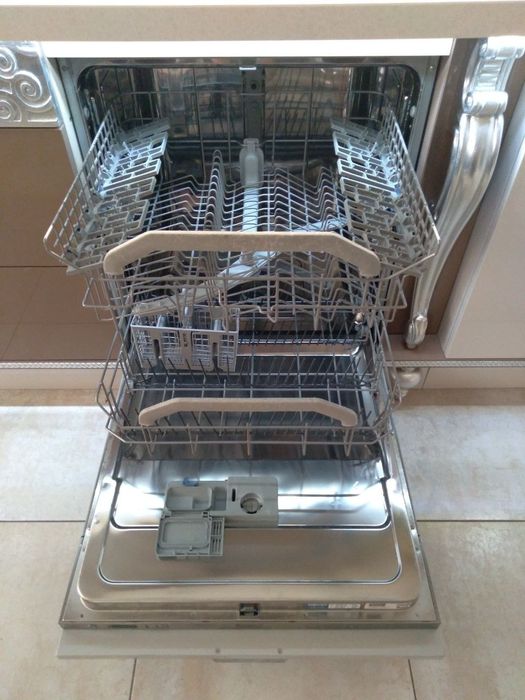 Посудомоечная машина Hotpoint Ariston