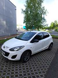 Mazda 2 z  2014 roku