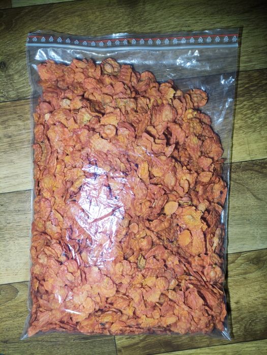 Suszona marchewka dla królików i gryzoni 0,5kg