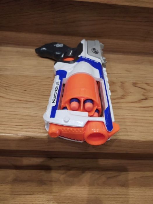 Wyrzutnia NERF Strongarm elite n-strike - niebieski