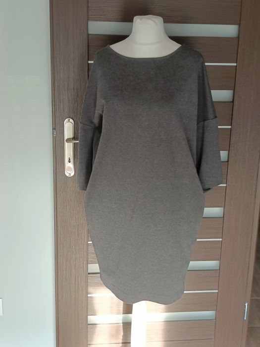Szara sukienka Reserved rozmiar 40 oversize