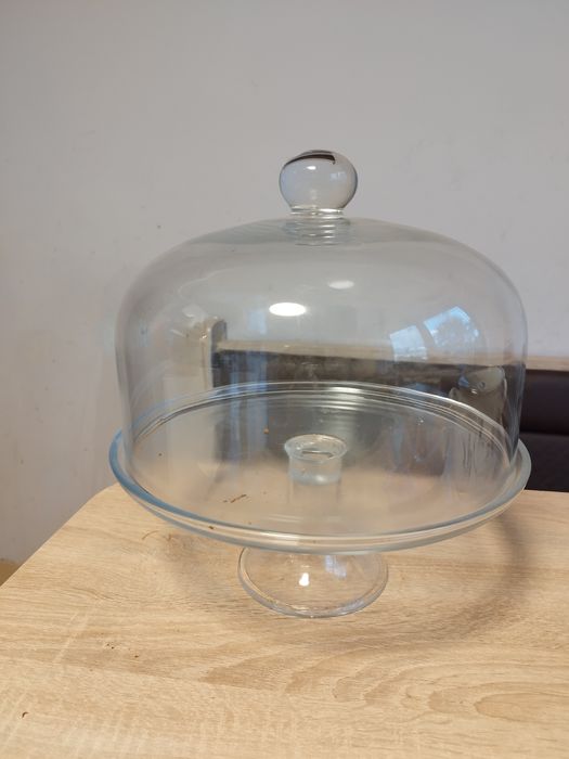 Patera szklana z kloszem duża