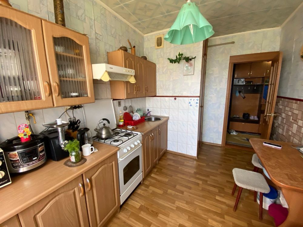 Продаж 3-х кімн. квартири на Карачунах