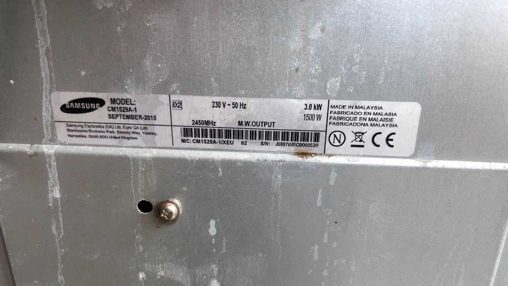 Samsung KUCHENKA MIKROFALOWA, sterowanie elektroniczne, model CM1529A