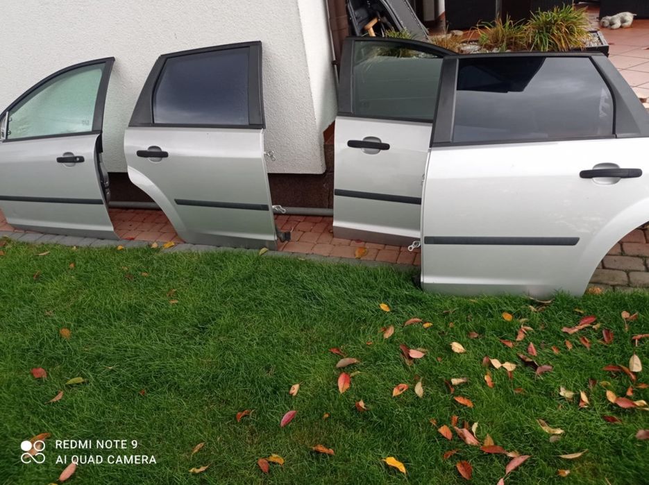Drzwi, maska ford focus MK2 przd liftowe kombi