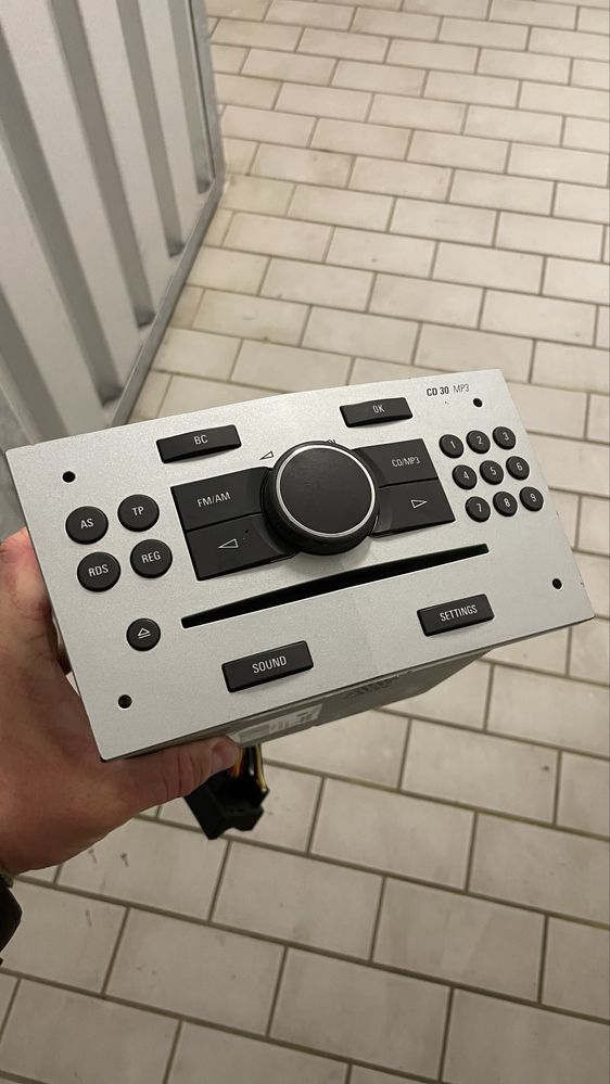 Штатная магнитола CD30 для Опель
