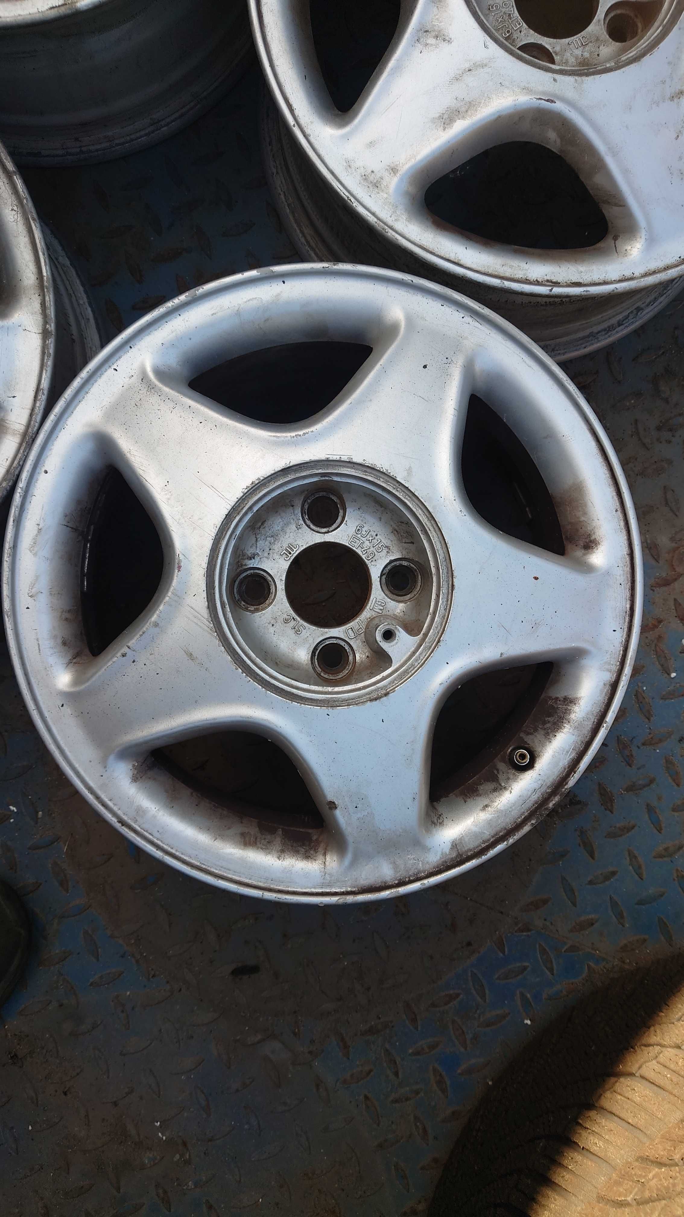 Opel Felgi Aluminiowe Alusy Alufelgi 15' 15 Cali 4x100