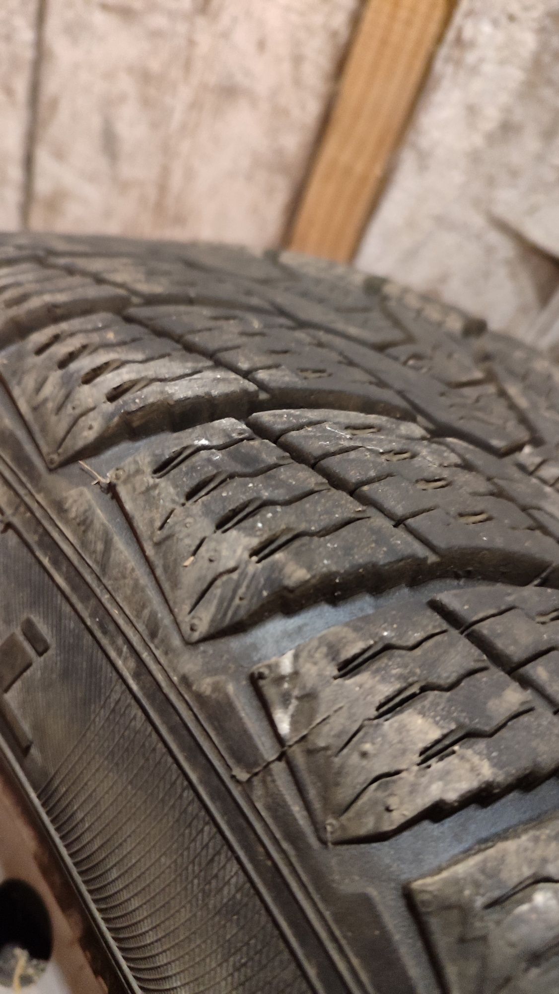 Продам зимову резину з дисками на Volkswagen caddy/т4 5/112 195/65 r1