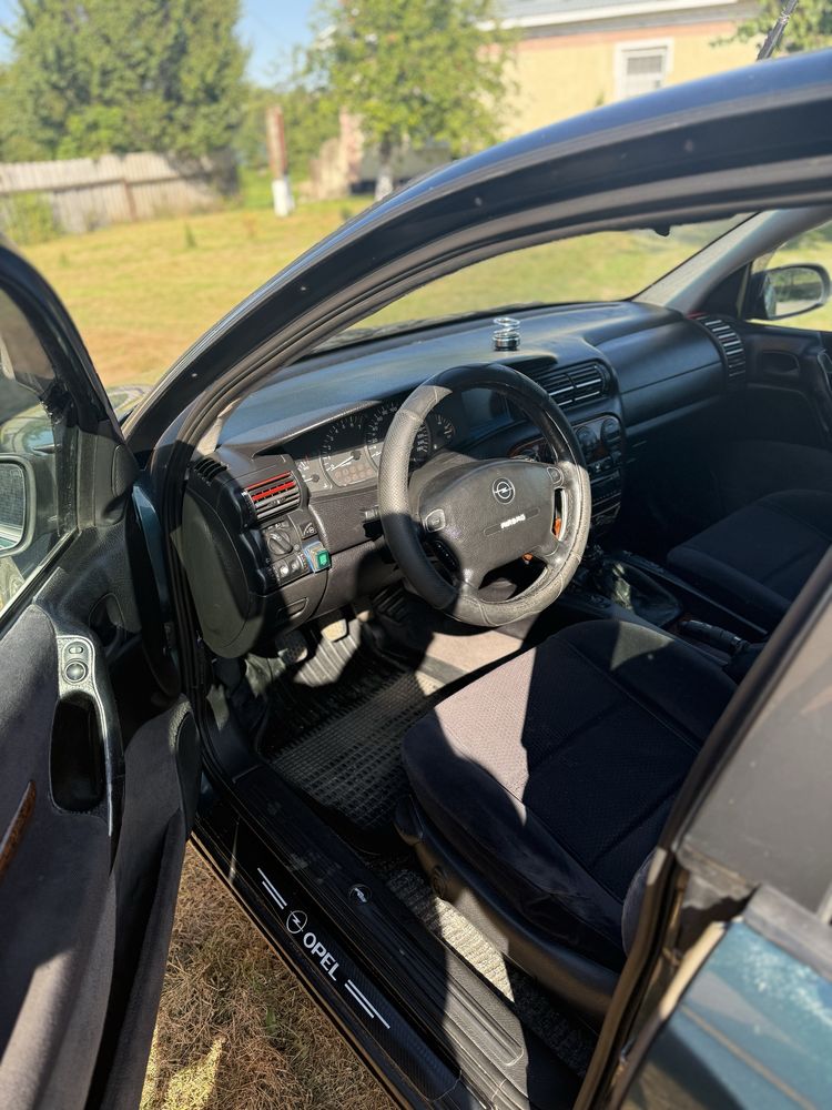 Opel omega B 2.5