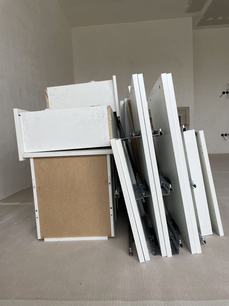 Cómoda IKEA NORDLI – 10 Gavetas (5 Curtas + 5 Longas) – Impecável