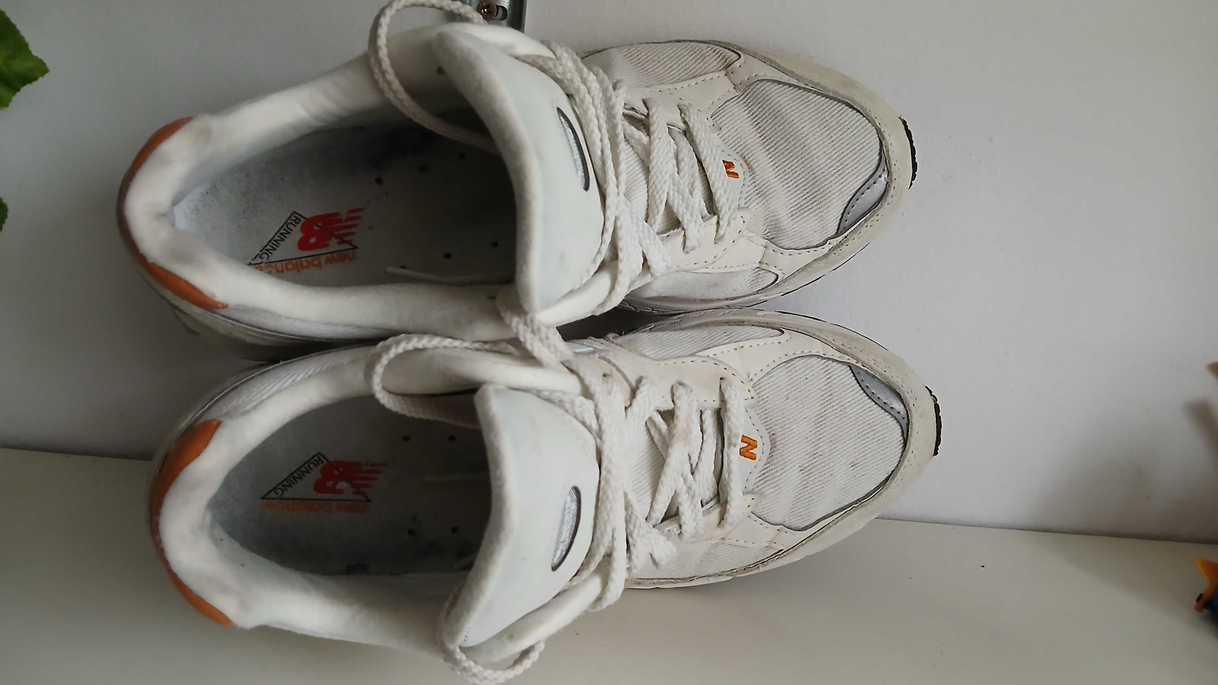 Buty New Balance 2002 R r. 39,5