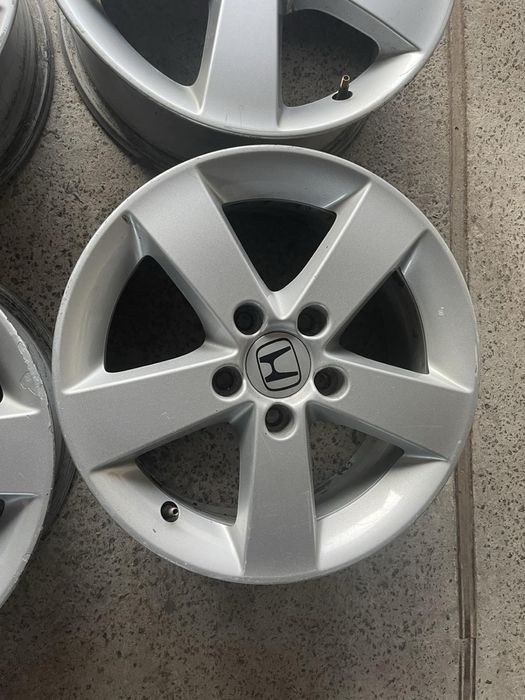 Продам диски Honda R16