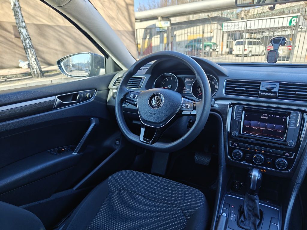 VW Passat 2017 з Full LED фарами та GPS сигналізацією Pandora