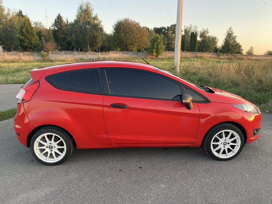 Ford fiesta mk7 3d 1.25l