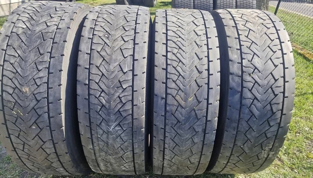 315/70R22.5 Bridgestone Dunlop Continental Goodyear Pirelli Michelin