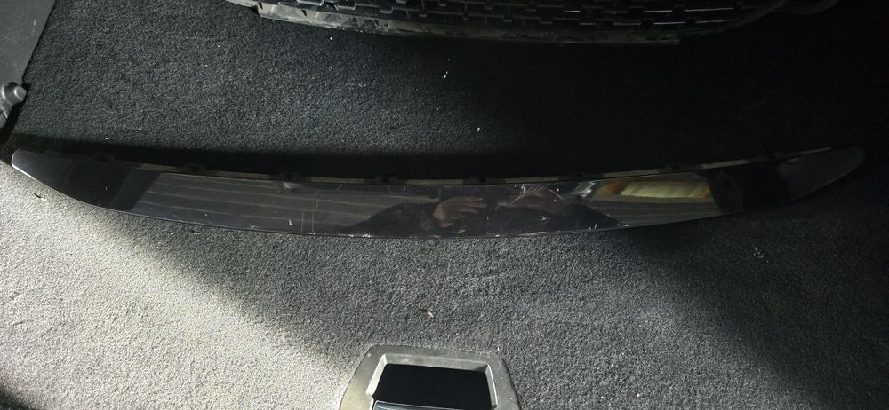 Atrapa listwa znaczek Peugeot 2008 II