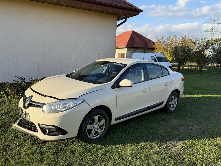 Renault Fluence 1.6 Benzyna • Manual • 2013r • Uszkodzony