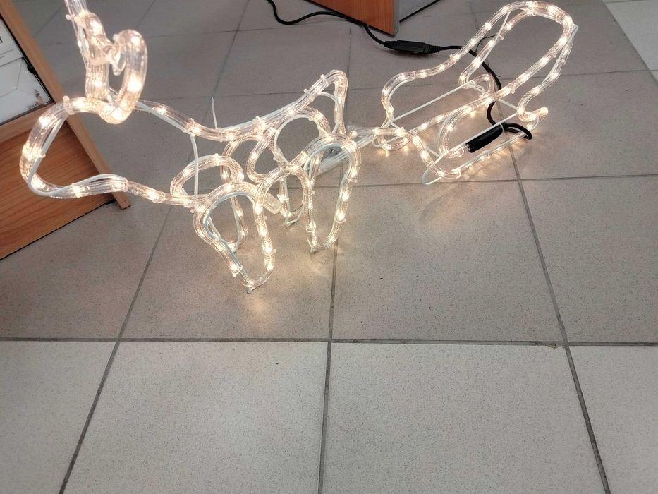 Oświetlenie świąteczne LED renifer z saniami