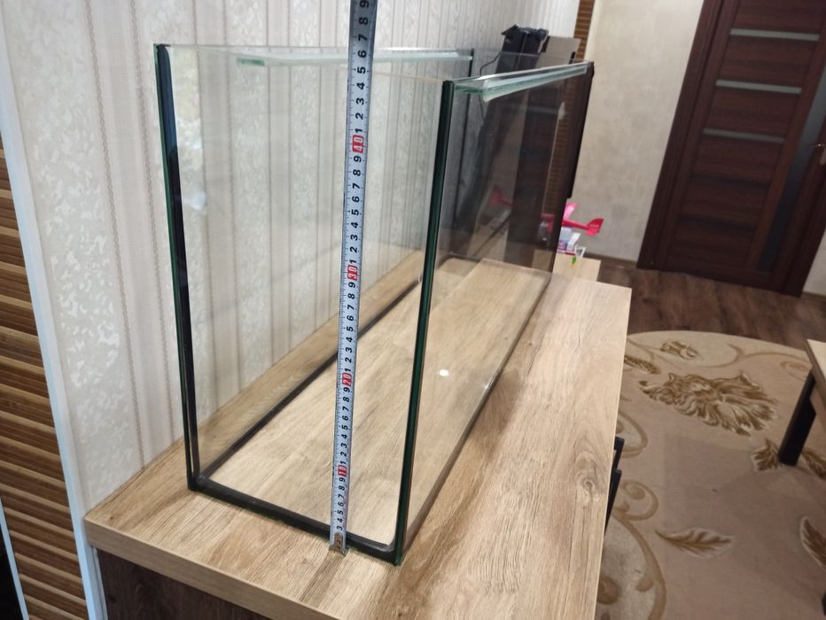 Продам акваріум на 100 літрів б/у