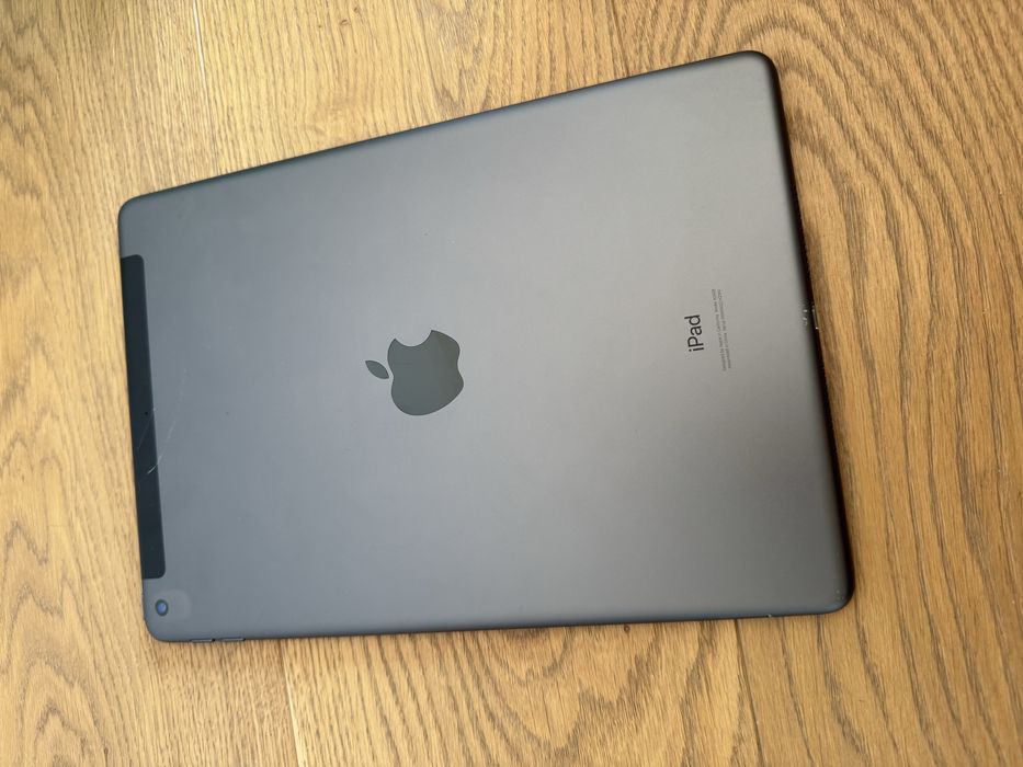 Apple ipad 8 Wifi LTE 32gb MDM Space Grey сірий Чорний
