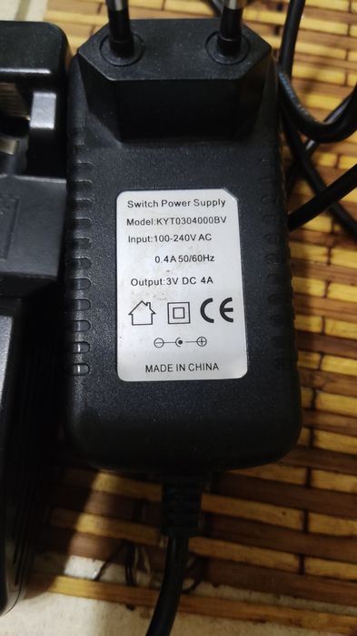 Зарядний пристрій ExtraDigital BM110 для АА-ААА NiMH та  NiCd