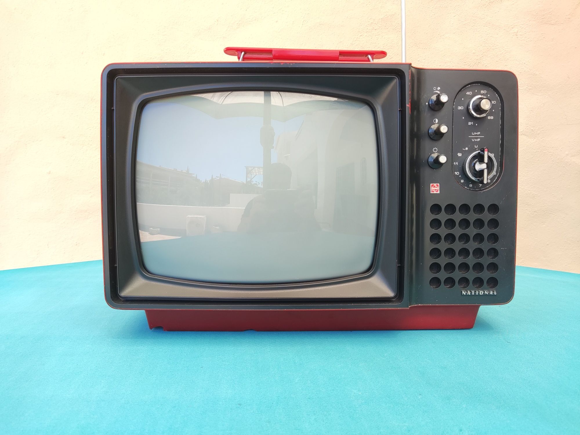 TV Televisão National TR-802ES Vermelha Vintage Space Age 70´s