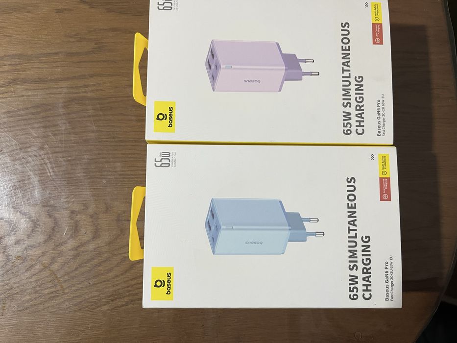 Зарядний блок Baseus GaN6 Pro 65 Вт