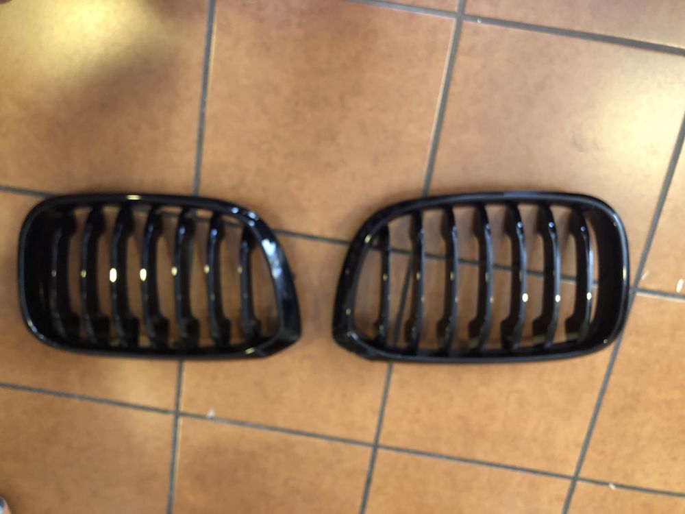 Grelha Frontal Dupla para BMW Série 2 F22/ F23, em preto brilhante