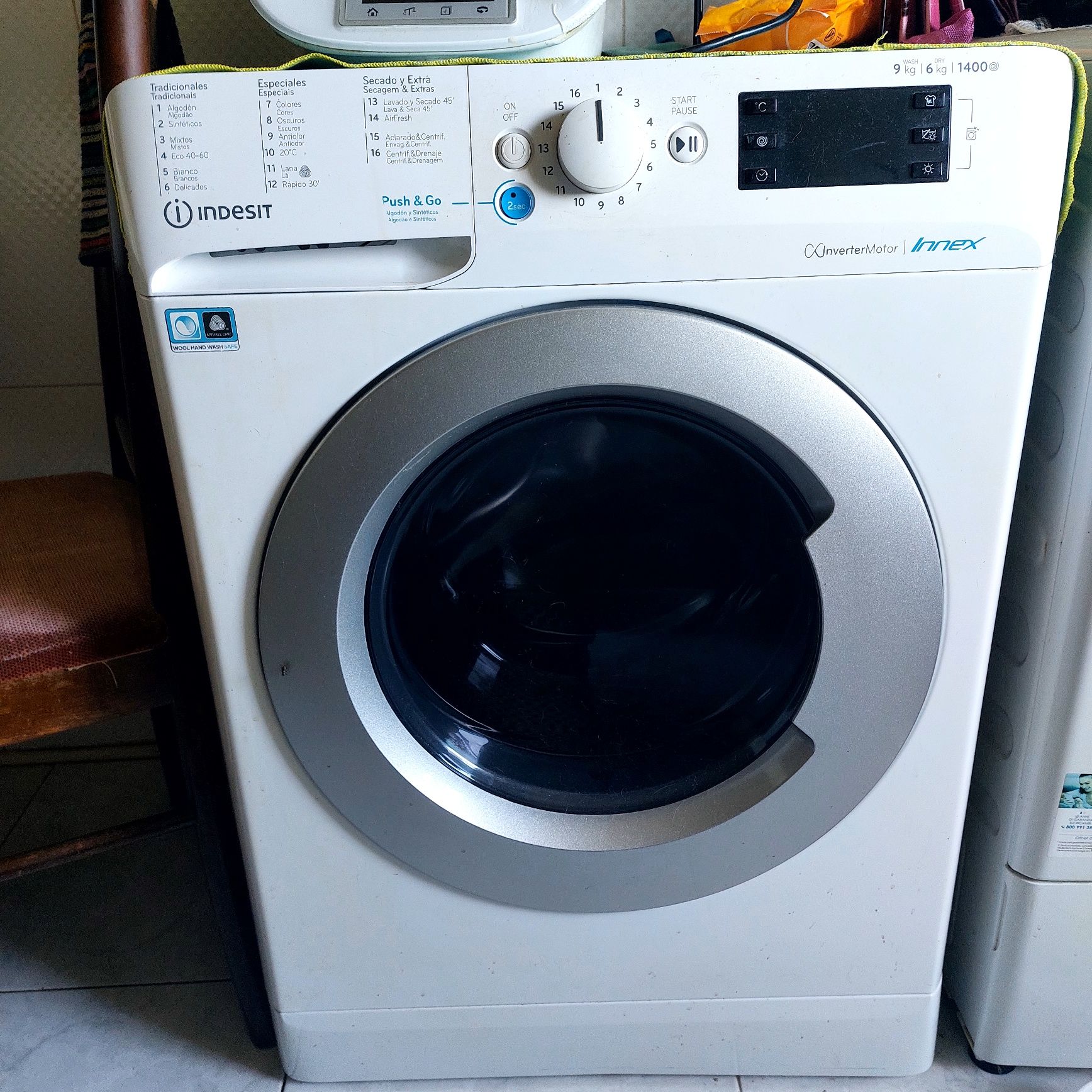 Indesit lavar e secar 9/6kg